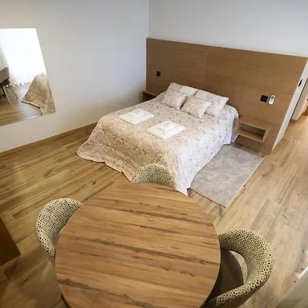 Casa Grande Gondomil Com Campo De Padel, Piscina * Valenca