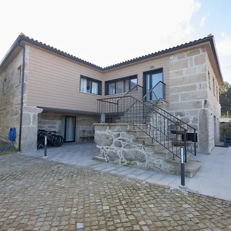 Casa Grande Gondomil Com Campo De Padel, Piscina منزل ريفي فالينسا