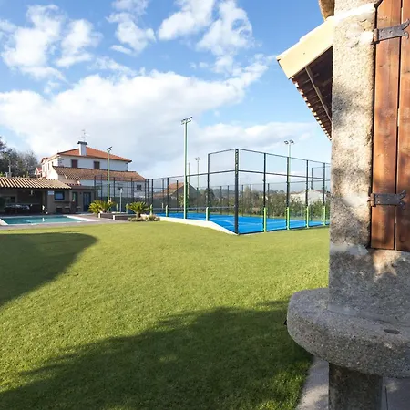 Casa Grande Gondomil Com Campo De Padel, Piscina منزل ريفي *
