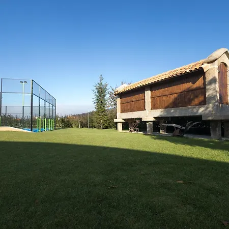 Casa Grande Gondomil Com Campo De Padel, Piscina فالينسا