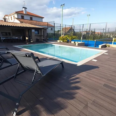 Casa Grande Gondomil Com Campo De Padel, Piscina منزل ريفي