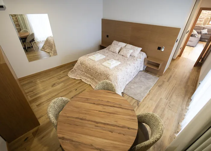 Casa Grande Gondomil Com Campo De Padel, Piscina * Valenca