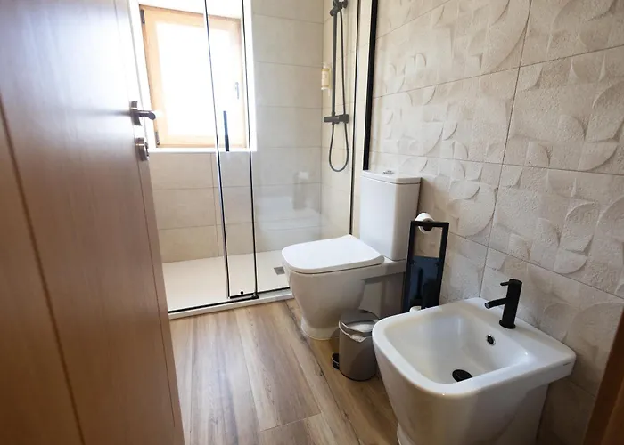 Casa Grande Gondomil Com Campo De Padel, Piscina * Valenca