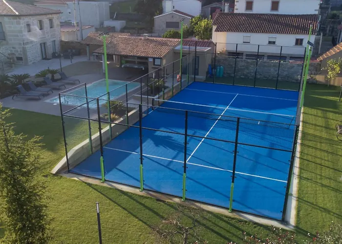 Casa Grande Gondomil Com Campo De Padel, Piscina Casa de Campo *
