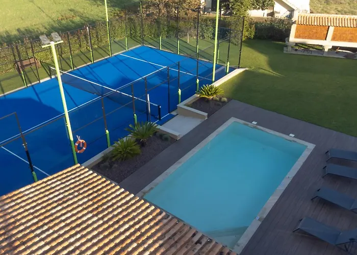 Casa Grande Gondomil Com Campo De Padel, Piscina